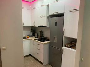 cool flat in to centre batumi,wifi, Batumi